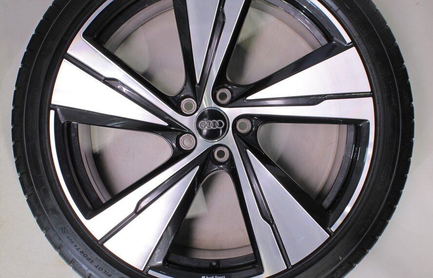 Audi Audi Q5 SQ5 8MA 21 Zoll Felgen Michelin Sommerkompletträder Original