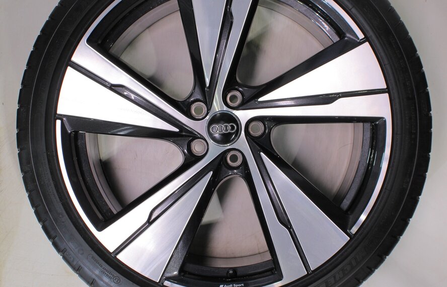 Audi Audi Q5 SQ5 8MA 21 Zoll Felgen Michelin Sommerkompletträder Original