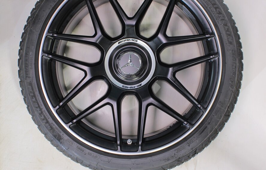 Mercedes Mercedes A45 AMG W177 19 Zoll Felgen Michelin Ganzjahresreifen (4 Jahreszeiten) Original