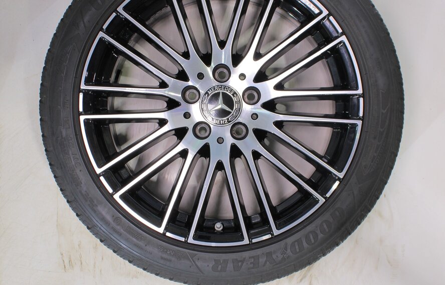 Mercedes Mercedes C-Klasse C206 S206 W206 18 Zoll Felgen Goodyear Winterkompletträder Original