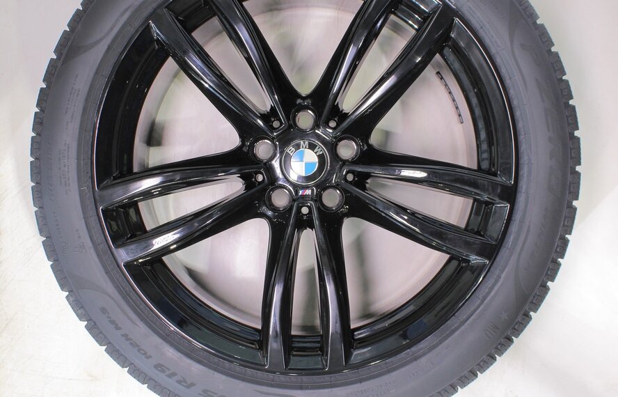 BMW BMW 5er i5 G60 G61 647M 19 Zoll Felgen Pirelli Winterkompletträder Neu Original