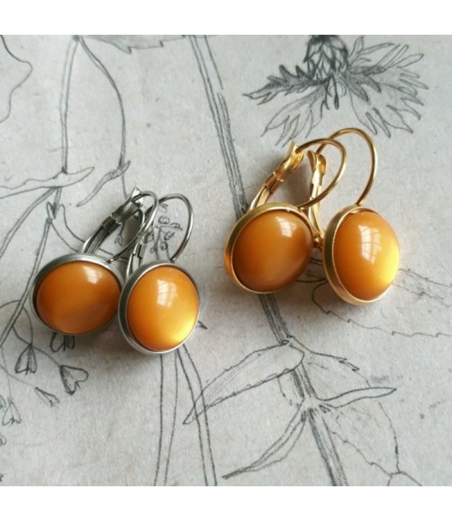 Glossy Marigold Dots