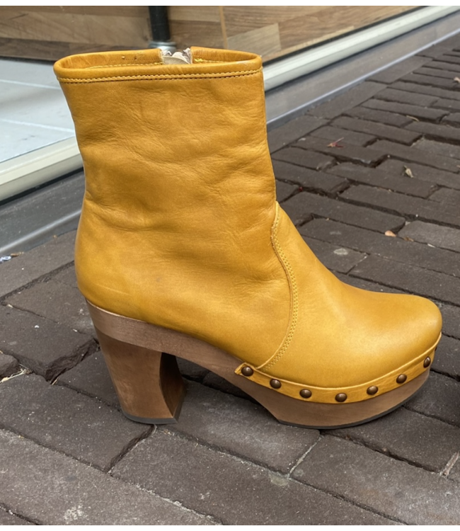 Isabell Boots Yellow