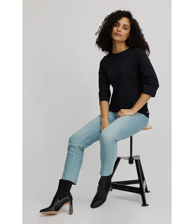 Loose basic shirt