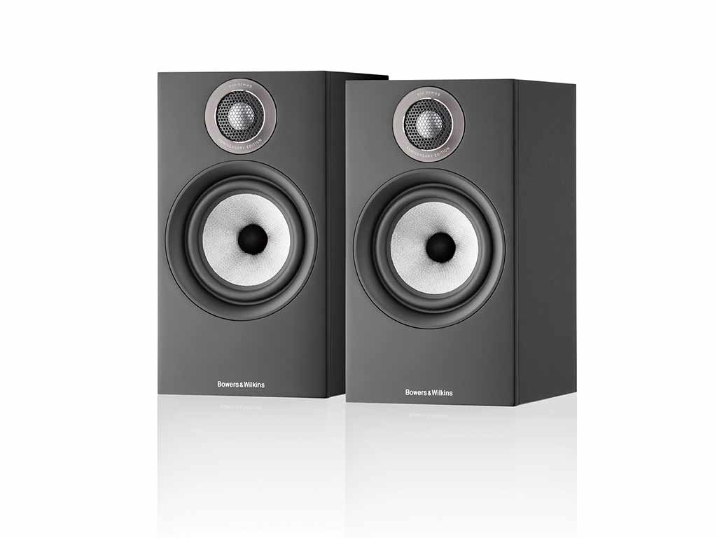 Bowers & Wilkins 607 S2 Speaker (Edition Black) - Boekenplank speaker