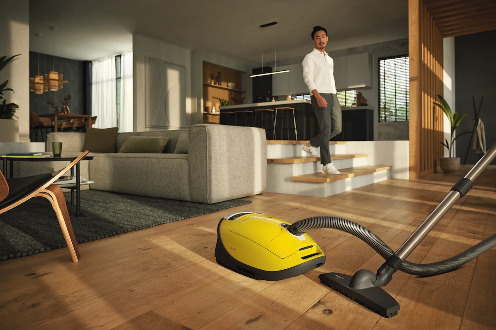 Miele Complete C3 125 Gala Edition Kerriegeel - Stofzuiger met zak