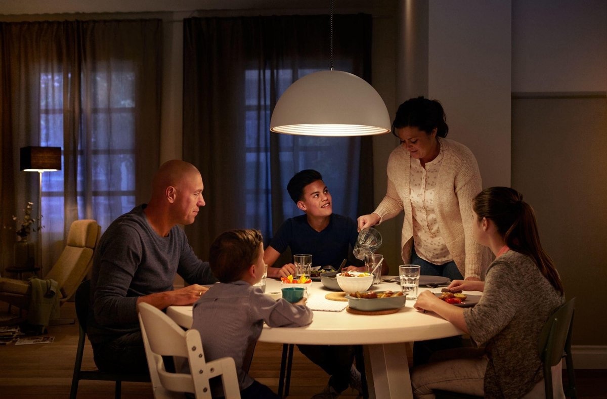 Philips LED kaarslamp E14 5,5W (40W) – Cool white