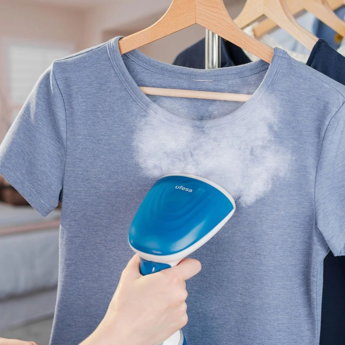 Ufesa GS1700 - Kledingstomer