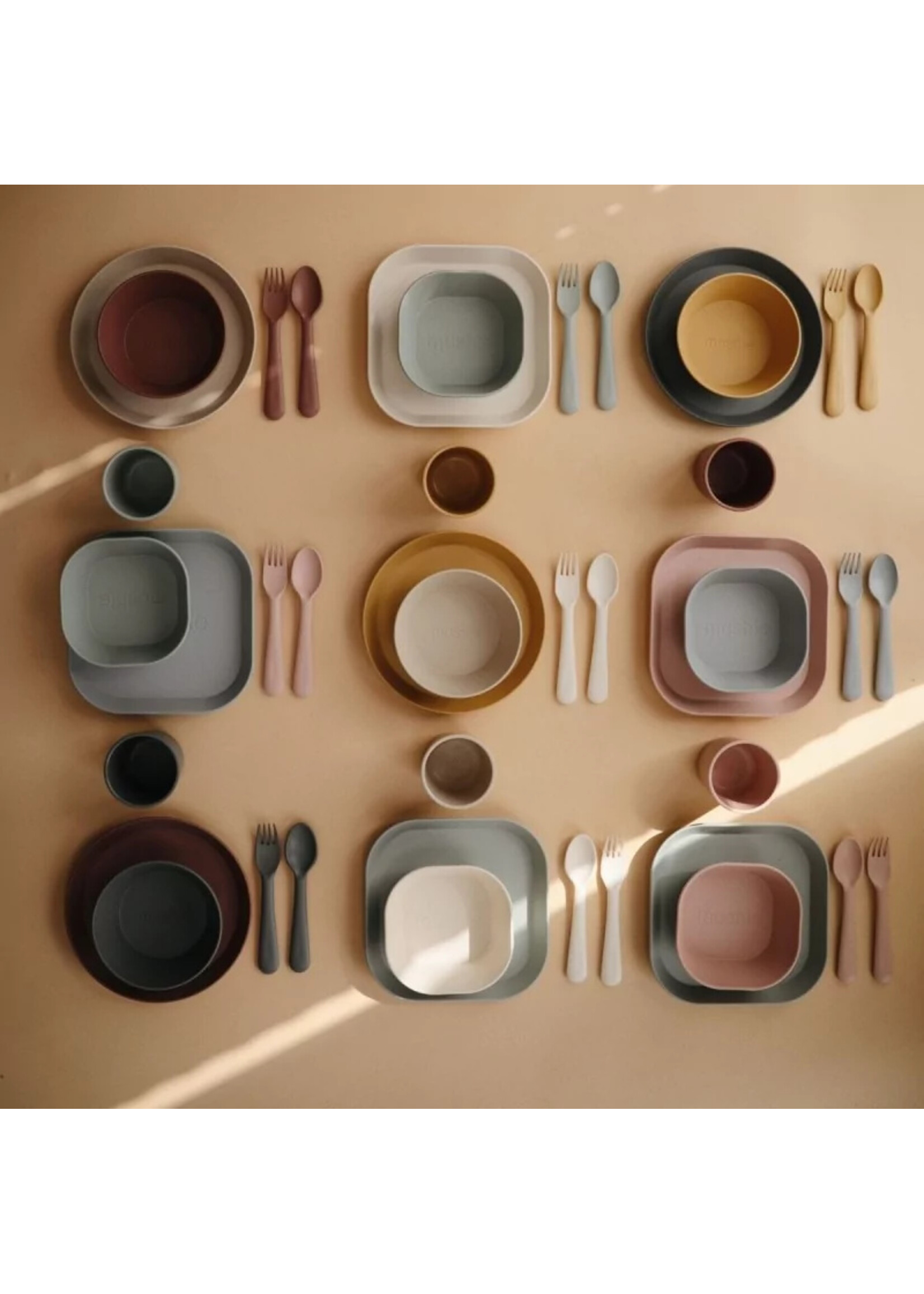 Mushie Mushie plate square cloud