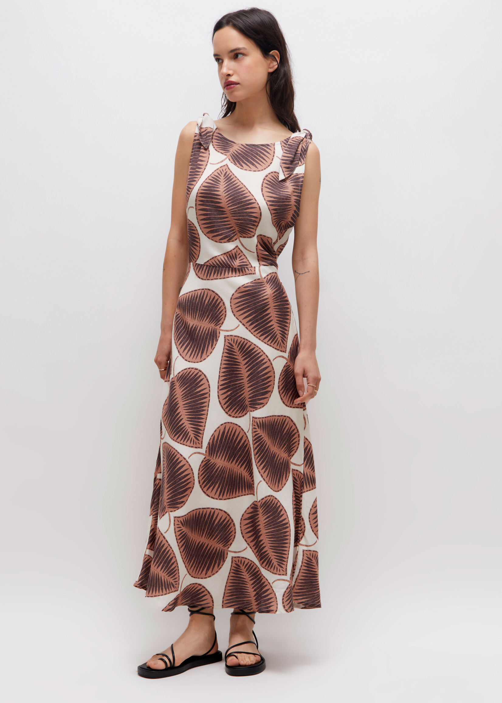 Wild Pony Daniela dress | brown flower