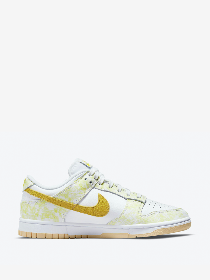nike dunk low yellow strike