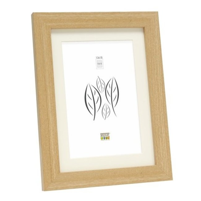 De Knudt Frames Fotokader in eikkleur met passe-partout in gebroken wit 30,0 x40,0 cm;20,0 x30,0 cm;