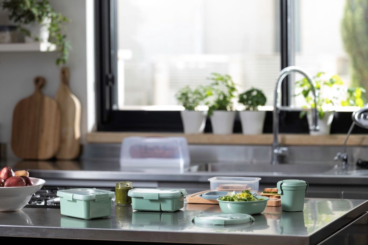 CURVER Smart To Go Lunch Dual 0,6+0,3L Verde – Contenitore Per Alimenti In Plastica Riciclata, Ermetico, Per Microonde E Freezer - 4