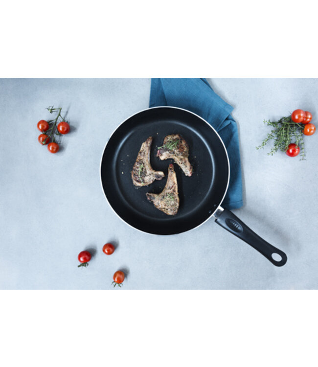 Essentials by Cosy & Trendy Braadpan 24cm Inductie 2.5mm Rood