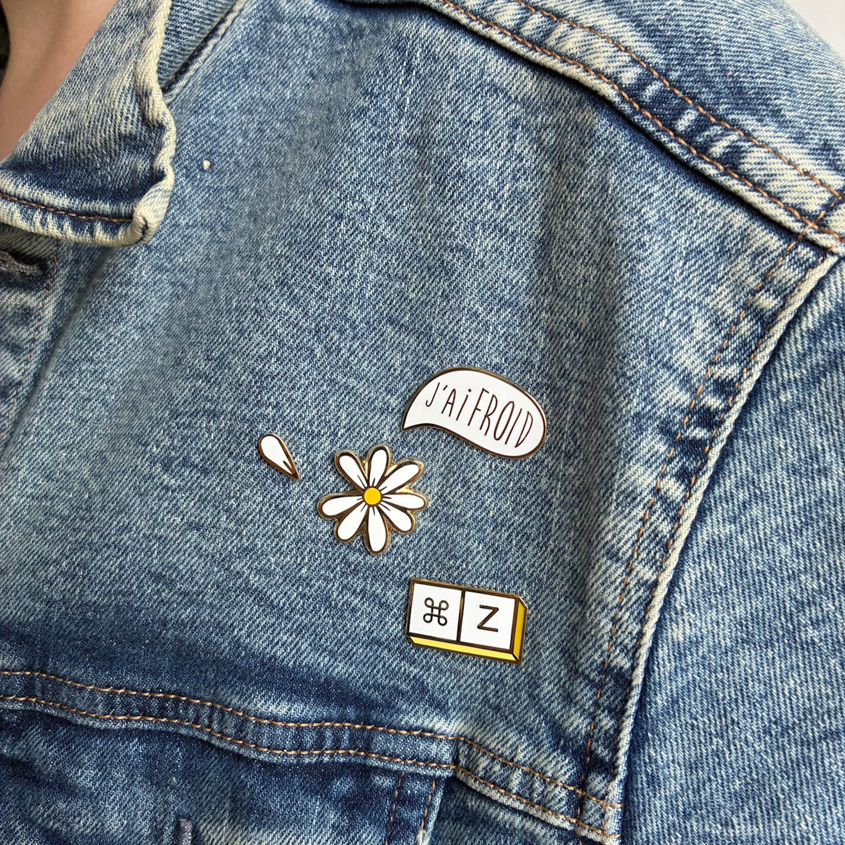 Les Imprimeuses Les Imprimeuses Pin's - Marguerite - A la folie