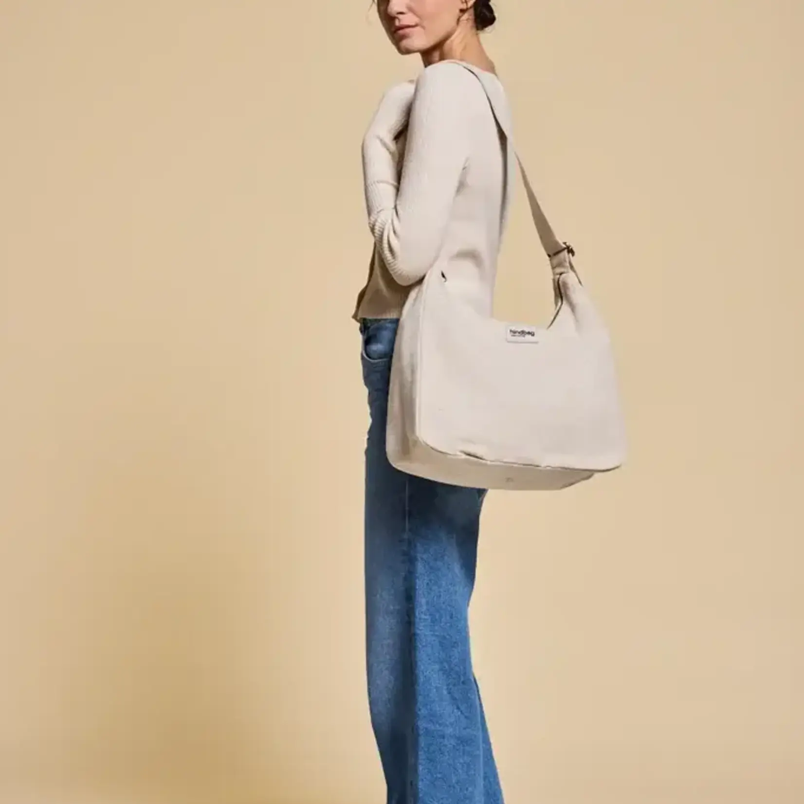 HINDBAG HINDBAG - Sac hobo Claire - Velours crème