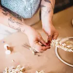 One Of A Kind Atelier - Couronne de fleurs séchées