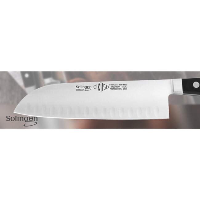 Eikaso Solingen Santokumes 18 cm met Kuilen – Ergonomisch Gastro Handvat – Zwart