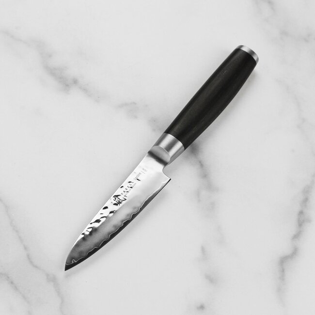 Yaxell Taishi Schilmes 10 cm – VG-10 Staal – Hardheid 61 HRC – Tsuchime Afwerking – Gehamerd Lemmet – Zwart Pakka Beukenhout Handvat