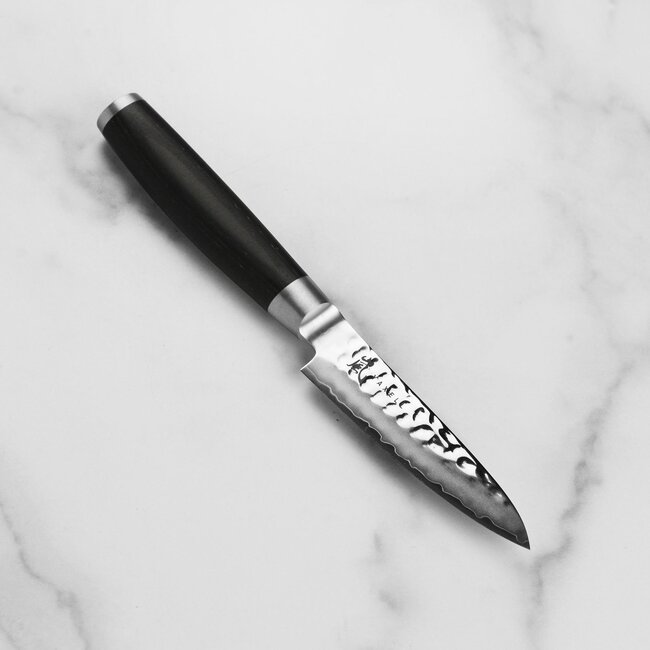 Yaxell Taishi Schilmes 10 cm – VG-10 Staal – Hardheid 61 HRC – Tsuchime Afwerking – Gehamerd Lemmet – Zwart Pakka Beukenhout Handvat