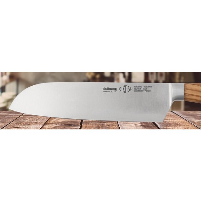 Eikaso Solingen Santokumes 16 cm – Gesmeed met Olijfhouten Handvat – Ultieme Snijprecisie