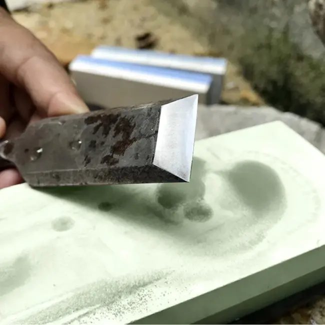 Ruhhy Dubbelzijdige messenslijpset – Compleet met accessoires – Vier korrelgroottes – Hoogwaardige korundstenen