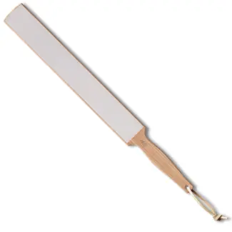 Robert Herder Aanzetriem – Strop Leder op Kersenhouten Houder – Lengte 44 cm Robert Herder Aanzetriem – Strop Leder op Kersenhouten Houder – Lengte 44 cm