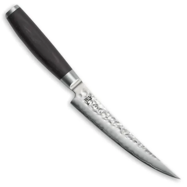 Yaxell Taishi Uitbeenmes 15 cm – VG-10 Staal – Hardheid 61 HRC – Tsuchime Afwerking – Gehamerd Lemmet – Zwart Pakka Beukenhout Handvat