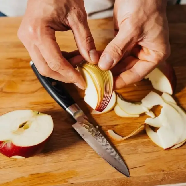 Yaxell Ketu Schilmes 10 cm – SG2 Stalen Kern – Tsuchime Finish – Pakkahout Handvat