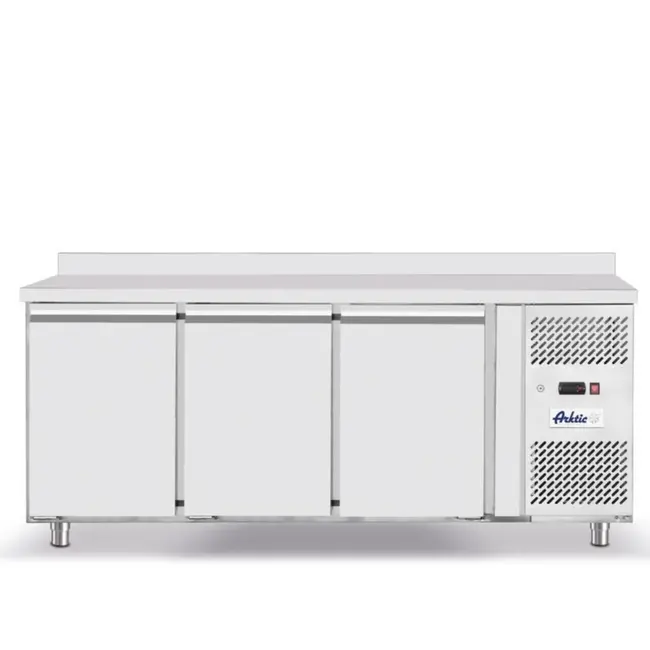 Arktic Ruime vrieswerkbank – 3 deuren – 420L – roestvast staal – geforceerde luchtkoeling – digitaal display