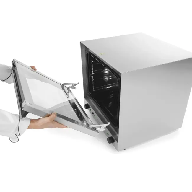 HENDI Heteluchtoven met vochtinjectie – 62L – 230V/2670W – 50-300°C – 4 trays – roestvrij staal