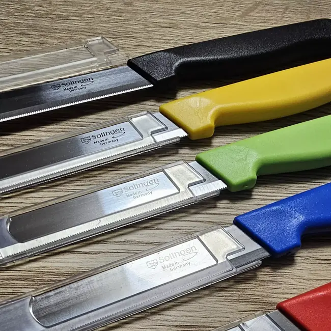 Solingen Allround tafelmes – microkartel – brede smeerkant – roestvrij staal – 21,5 cm – zwart