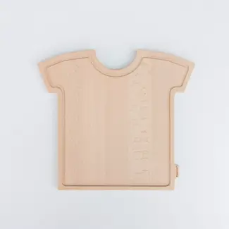 HOCHO T-shirt Snijplank met Sapgeul – Beukenhout – 250x280x15 mm