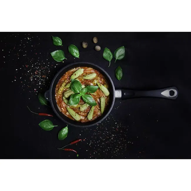 AMT Gastroguss Kleine koekenpan – Ø 20 cm – 5 cm hoog – Energiezuinig – Niet geschikt voor inductie