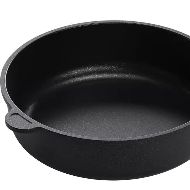 AMT Gastroguss Braadpan 28 cm – Handgegoten – Inductiegeschikt – Duurzaam en veelzijdig