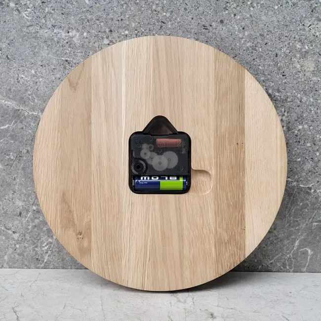 HOCHO Massief Eikenhouten Wandklok – Ø240x20 mm – Scandinavisch Design