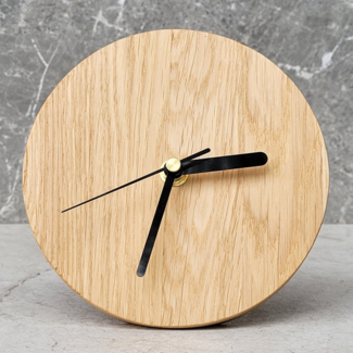 HOCHO Massief Eikenhouten Staande Klok – Ø150x15 mm – Minimalistisch Design