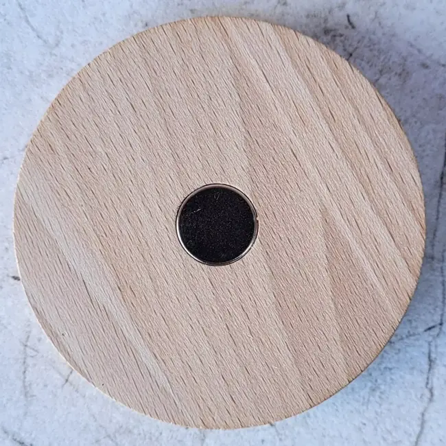 HOCHO Beukenhouten Koelkastmagneet ∅80 mm – Elegant en Personaliseerbaar