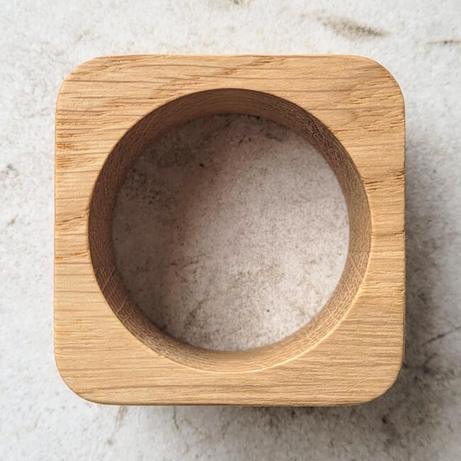 HOCHO Eikenhouten Vierkante Servetring 50x50x30 mm – Stijlvolle Tafeldecoratie