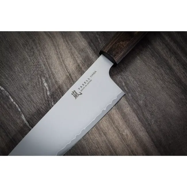 Yaxell Hana Koksmes 20 cm – 3 Lagen Damaststaal – Movax Staal – Pakka Wood Heft