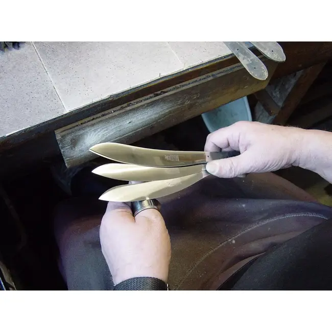 Robert Herder Yatagan Universeelmes – RVS – Lemmet 16 cm – Heft Pruimenhout