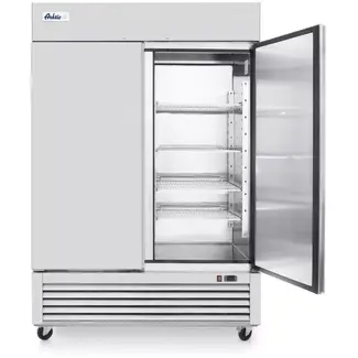 HENDI horeca koelkast 1300 liter - rvs - gastronorm 2/1 compatibel, zelfsluitende deur en wielen - 138,2x80x210 cm - zilverkleurig - 6 schappen