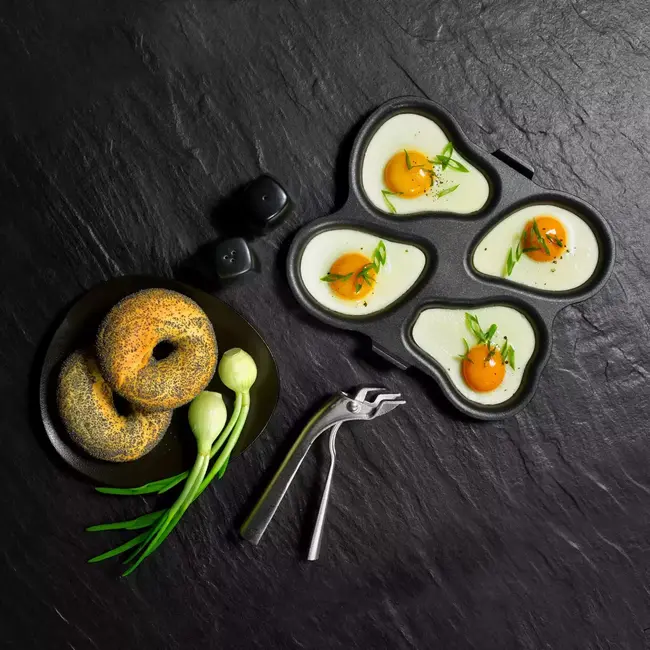 AMT Gastroguss 4-vaks bakvorm – Handgegoten aluminium – Lotan antiaanbaklaag – 27x23 cm – Ovenbestendig