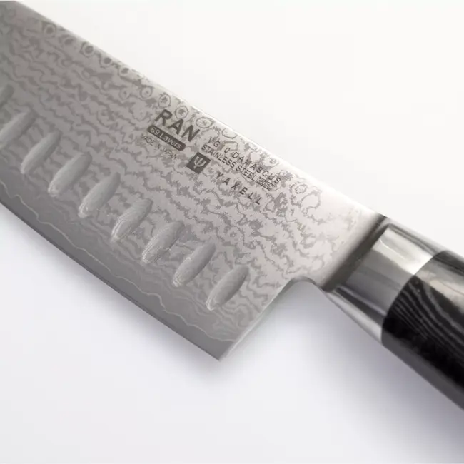 Yaxell Ran Santoku Koksmes 16,5cm met Kuiltjes – 69 Lagen Damaststaal – VG10 Staal – 61 HRC – Canvas-Micarta Heft