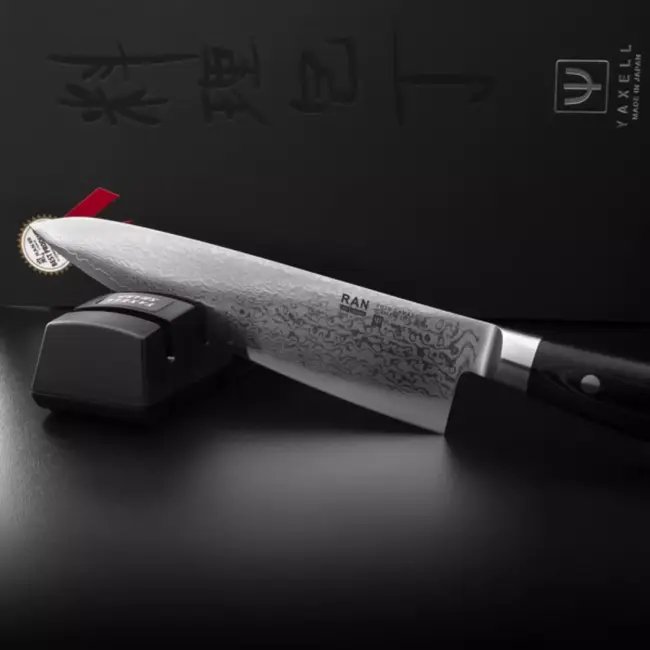 Yaxell Ran Messenset – Giftset – 2-delig – Santoku Mes 16,5 cm en Messenlijper – 69 Lagen Damaststaal – VG10 Staal – 61 HRC – Canvas-Micarta Heft