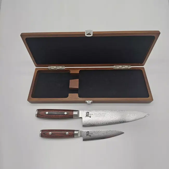 Yaxell Ran Messenset – Giftset – 2-delig – Koksmes 20 cm & Universeelmes 12 cm – 69 Lagen Damaststaal – VG10 Staal – 61 HRC – Mahonie Heft - Limited Edition