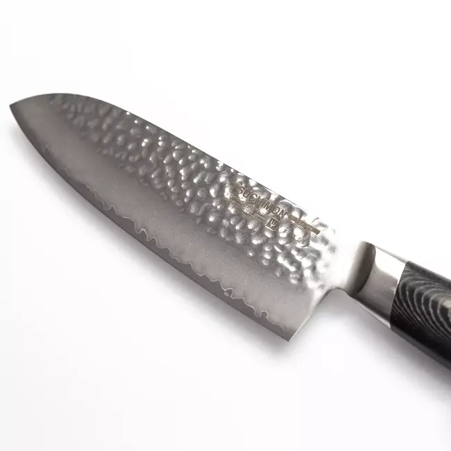 Yaxell Tsuchimon Santoku Koksmes 16,5 cm – VG10 Staal – Gehamerd Lemmet – Micarta Heft