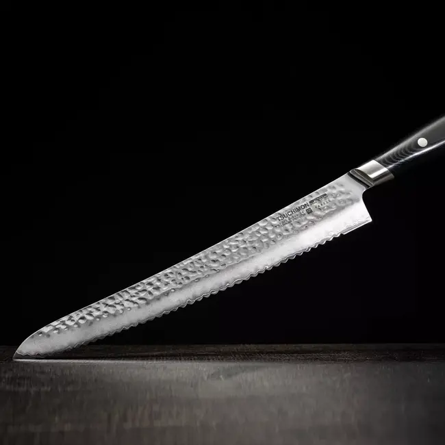 Yaxell Tsuchimon Broodmes 27 cm – VG10 Staal – Gehamerd Lemmet – Micarta Heft