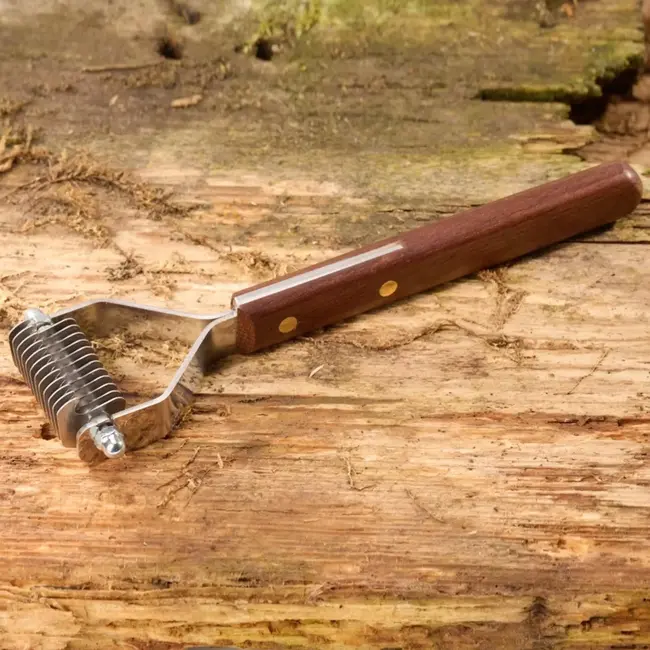 Mars Coat-King Uitdunkam voor Dierenvachten – Fijn 2,5mm – 12 Messen – Houten Handvat