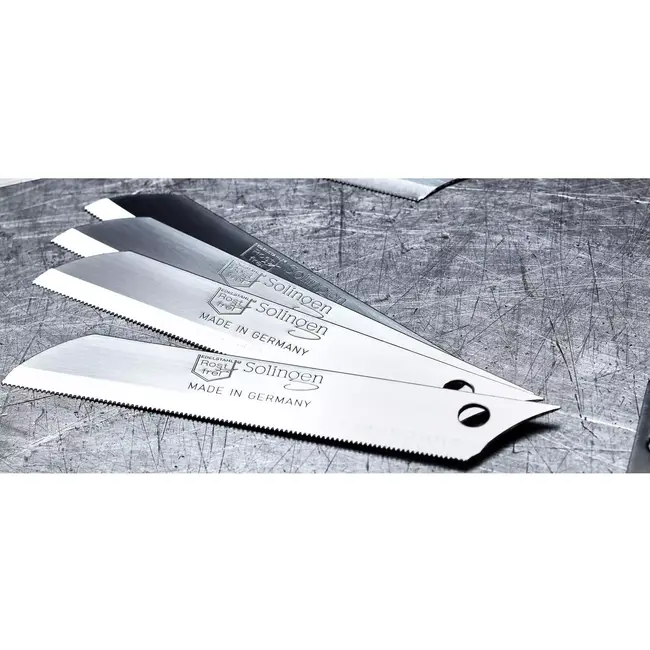 DKS Solingen Tomatenmes – Gekarteld RVS Lemmet – 19,5cm Zwart/Koper